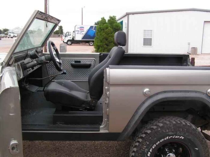 Custom interior and exterior Jeep coated with Evotech 1000 spray-in bedliner